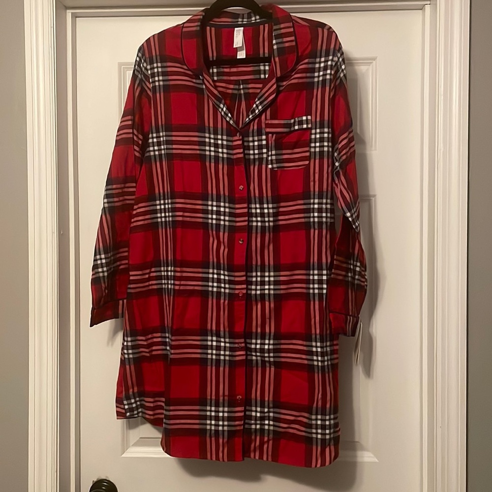 NWT Stars Above Red Flannel Night Shirt